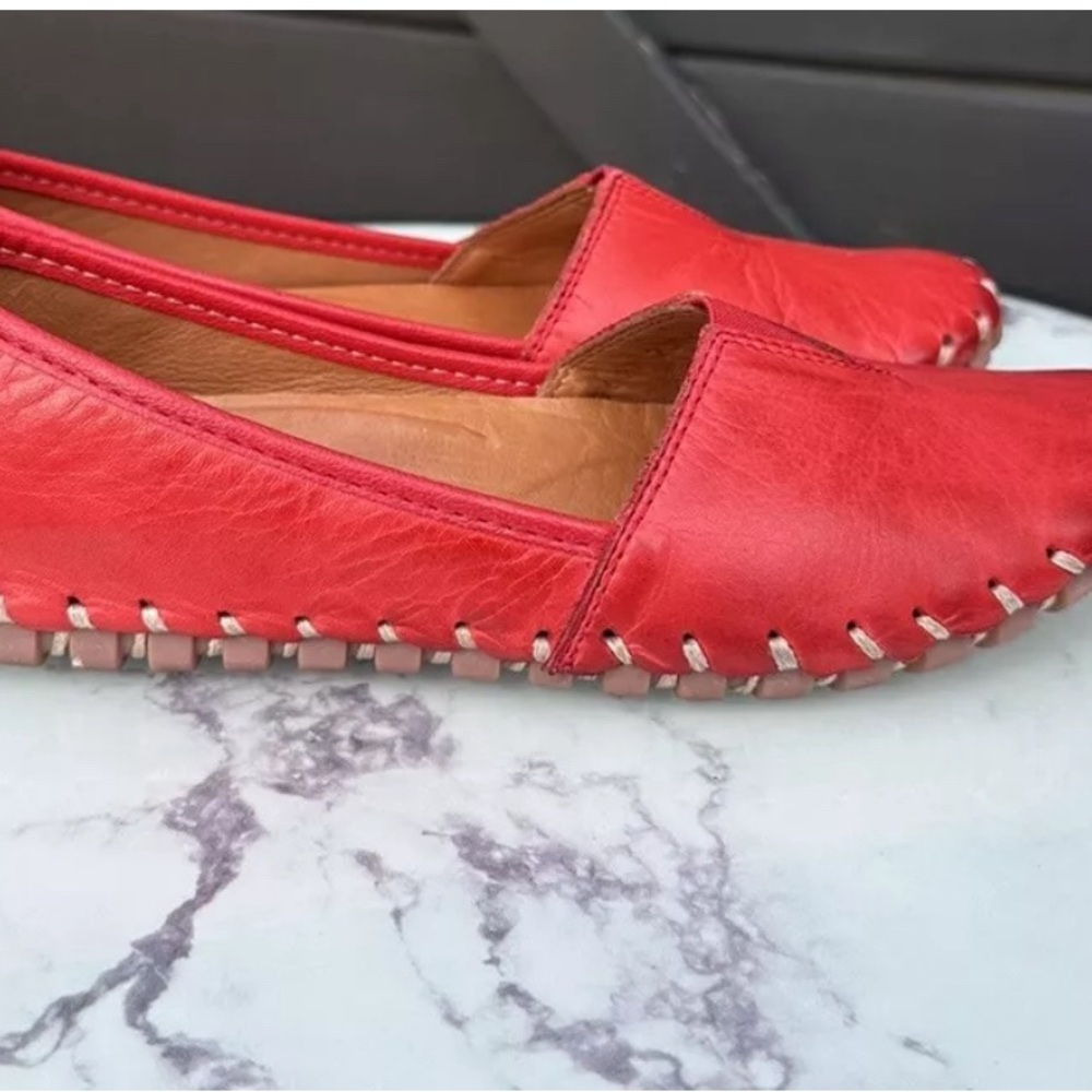 Spring Step Slip On Red Loafer Size 38 ( 7.5 -8 )